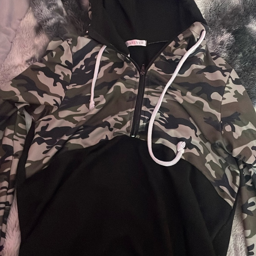 BARLVER, Small, Camo and black